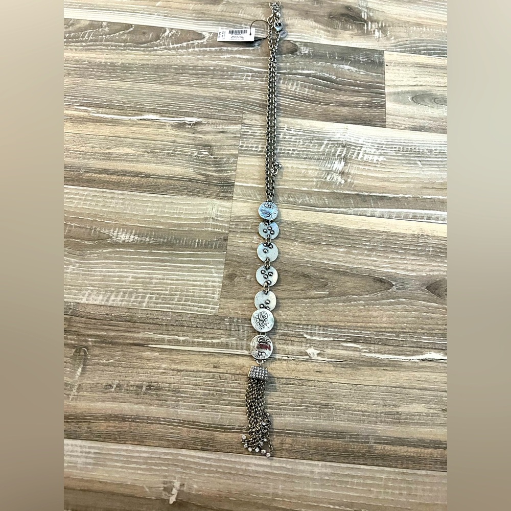 Chic Silver Necklace - image 1